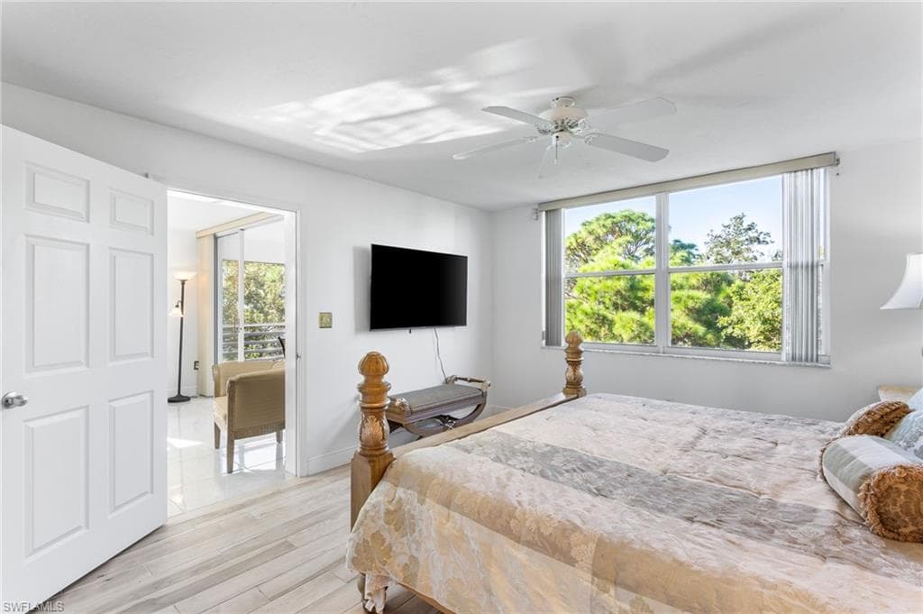 290 Naples Cove Dr 2501, Naples, FL 34110-14