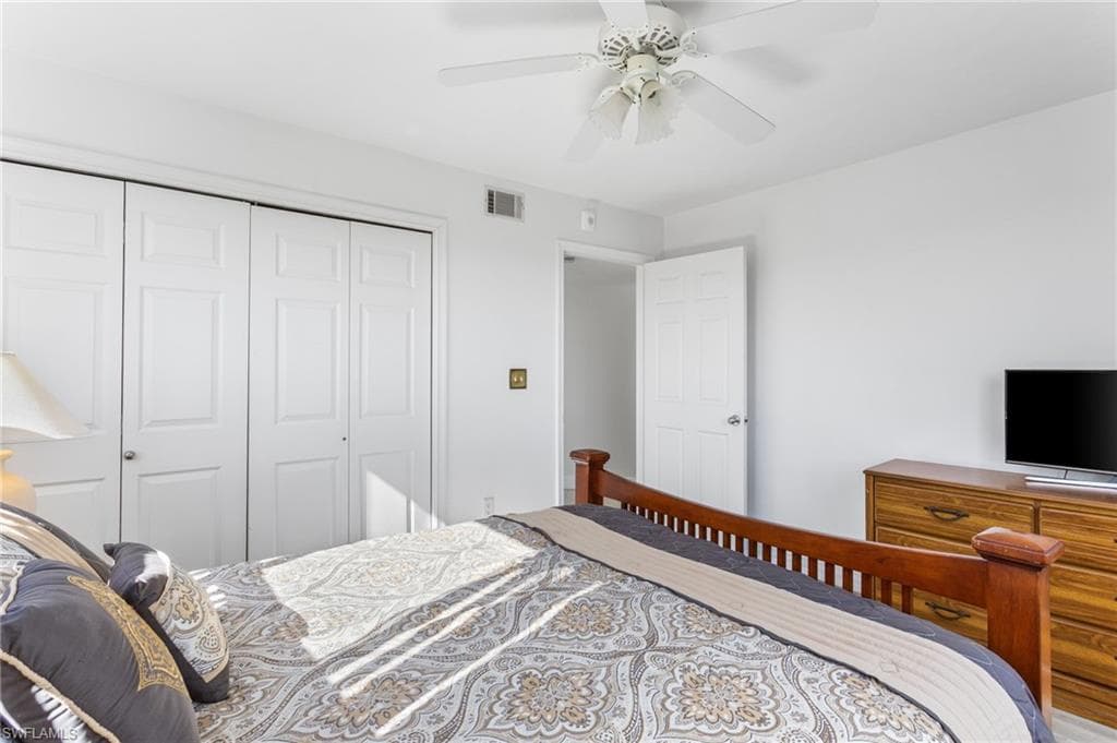 290 Naples Cove Dr 2501, Naples, FL 34110-23