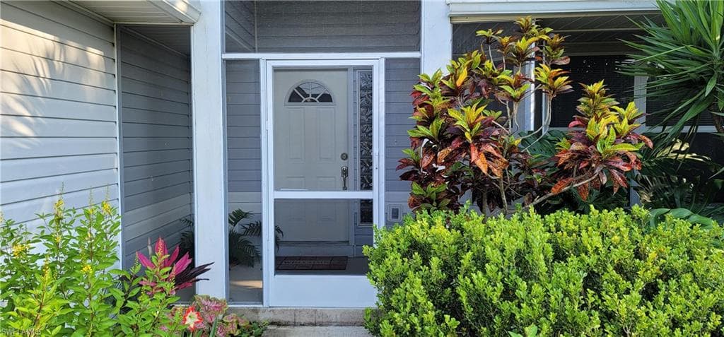 2505 9th St W, Lehigh Acres, FL 33971-1