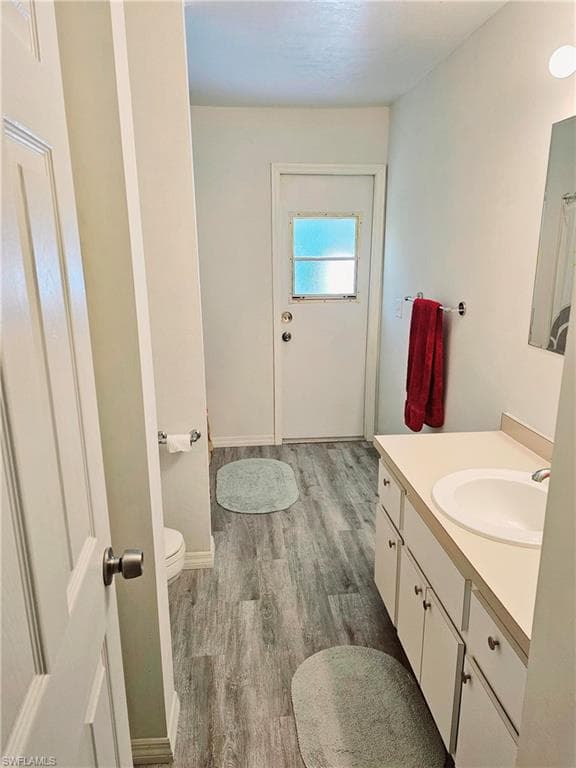 2505 9th St W, Lehigh Acres, FL 33971-39