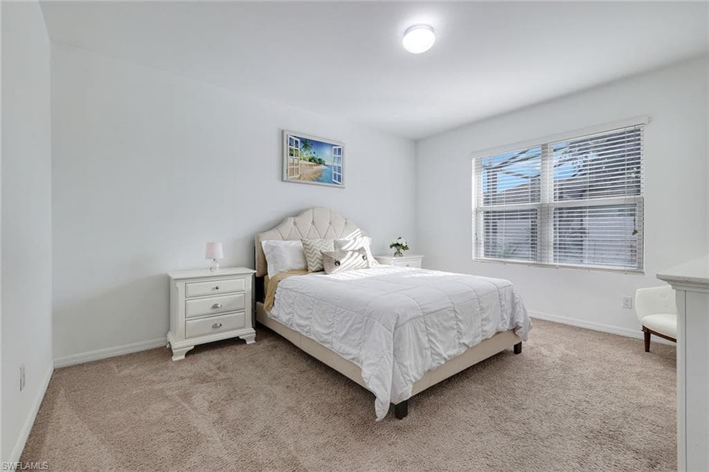 1323 9th Ave, Cape Coral, FL 33991-15