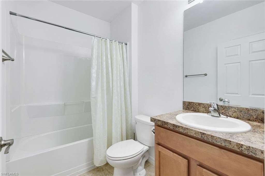 1323 9th Ave, Cape Coral, FL 33991-22