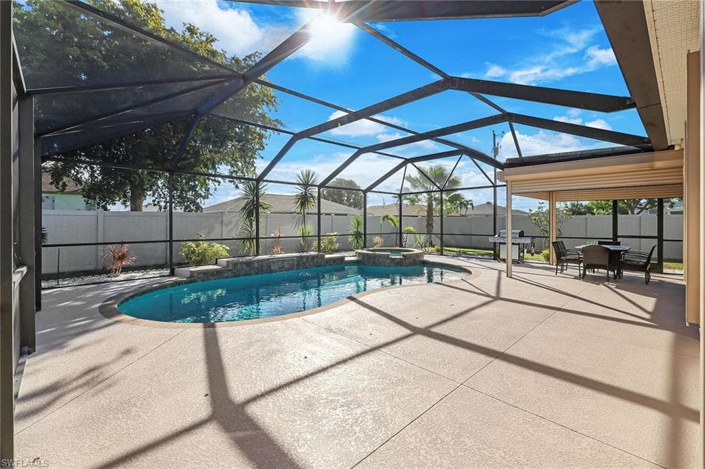 1323 9th Ave, Cape Coral, FL 33991-29