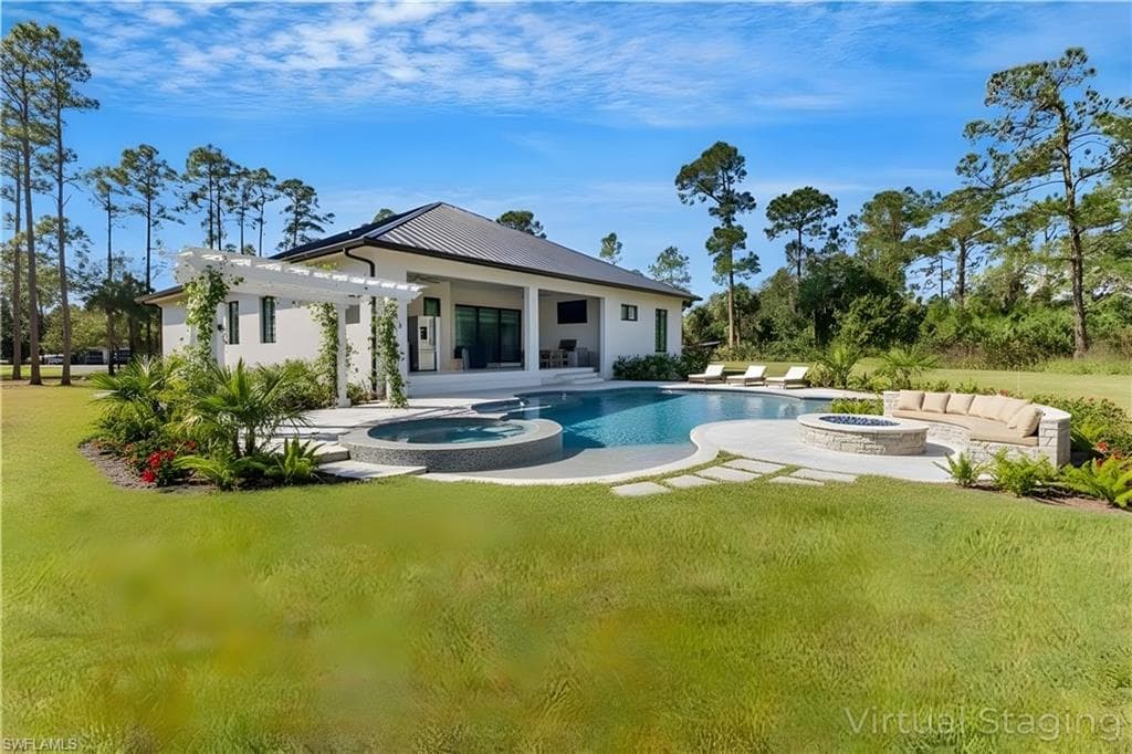 927 12th Ave NE, Naples, FL 34120-27