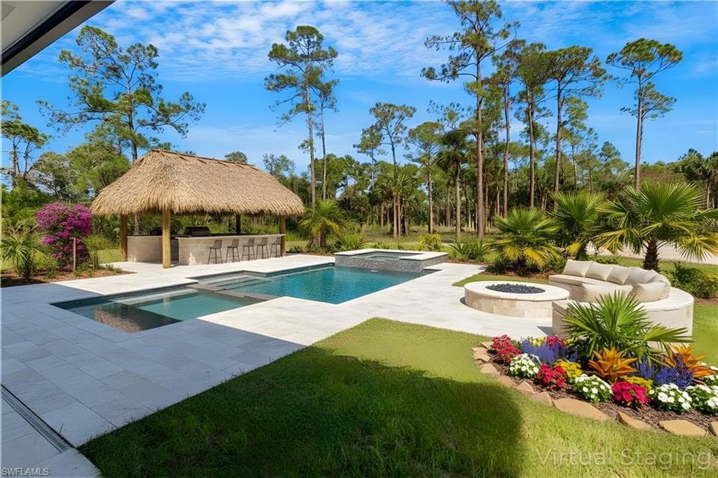 927 12th Ave NE, Naples, FL 34120-29