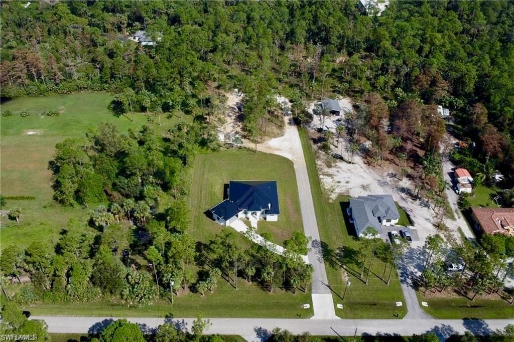 927 12th Ave NE, Naples, FL 34120-30