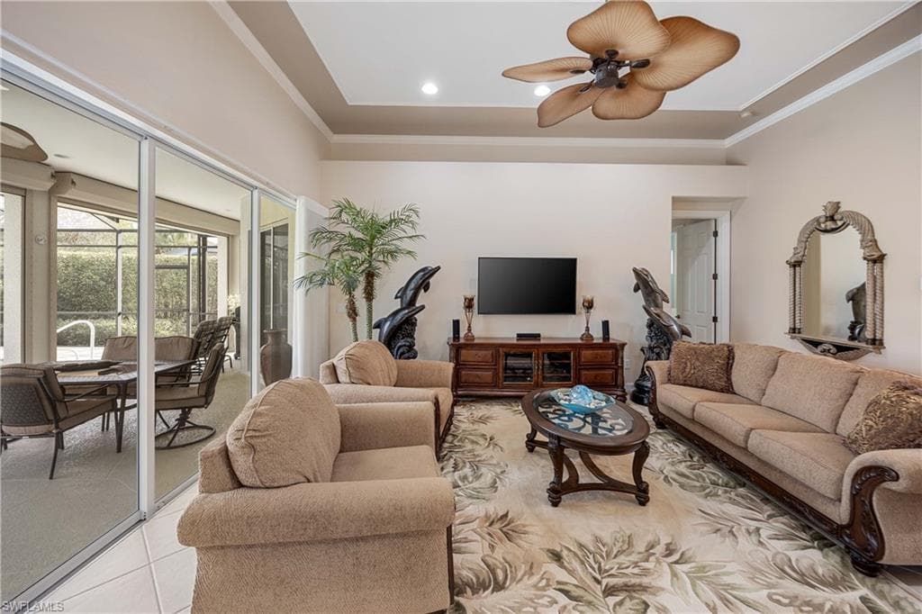 6786 Bent Grass Dr, Naples, FL 34113-23