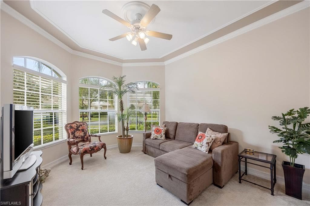 6786 Bent Grass Dr, Naples, FL 34113-34