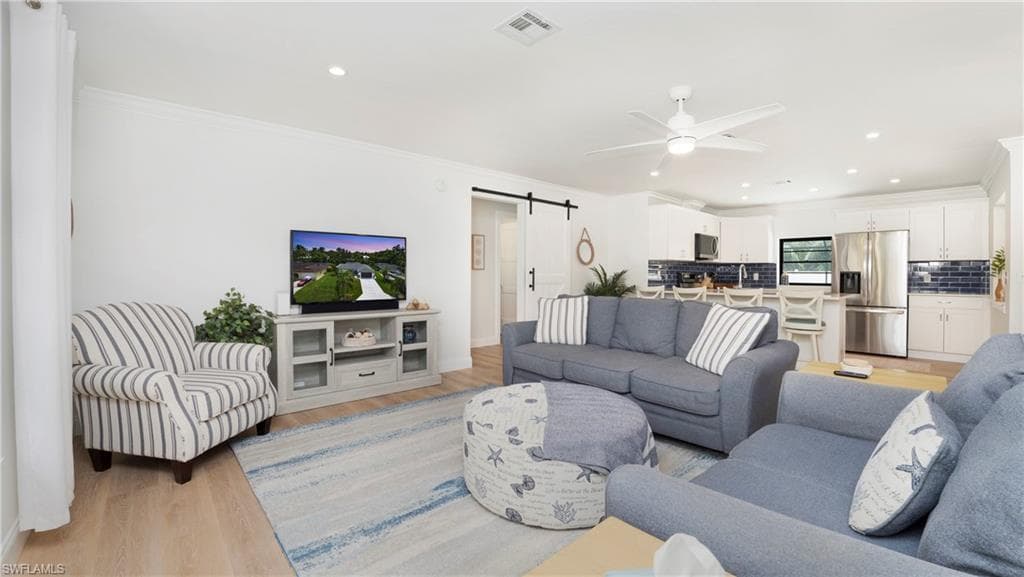 3705 Tomlinson St, Bonita Springs, FL 34134-36