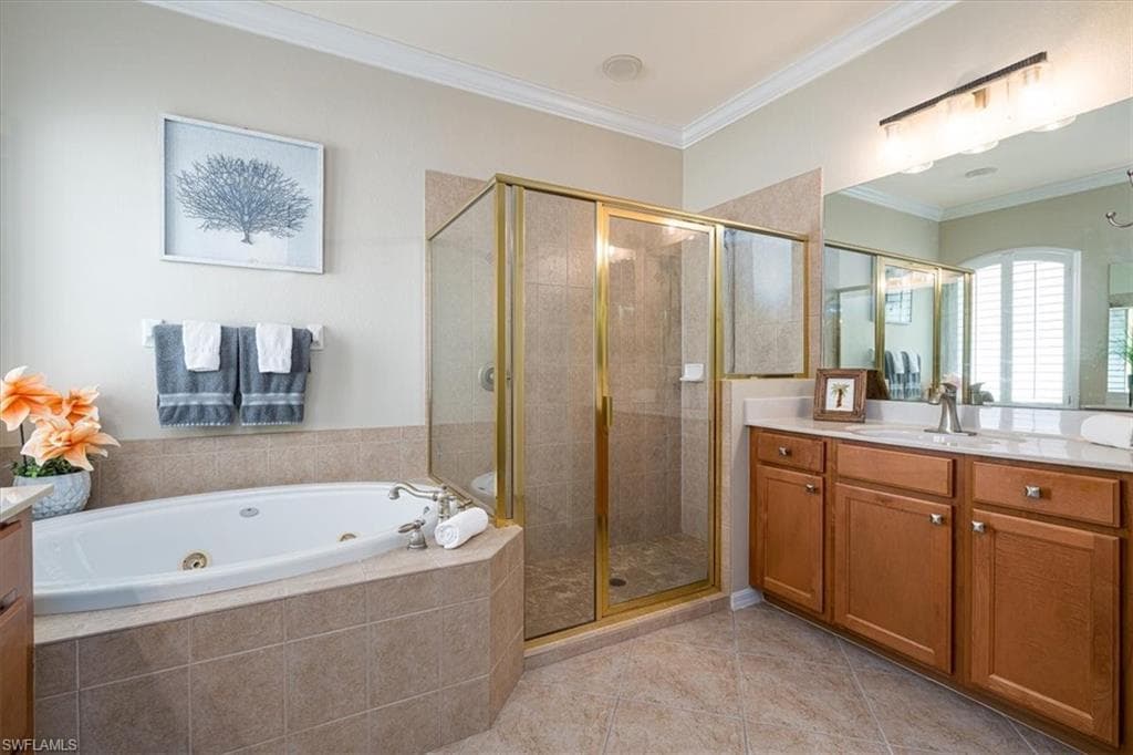 14291 Manchester Dr, Naples, FL 34114-19