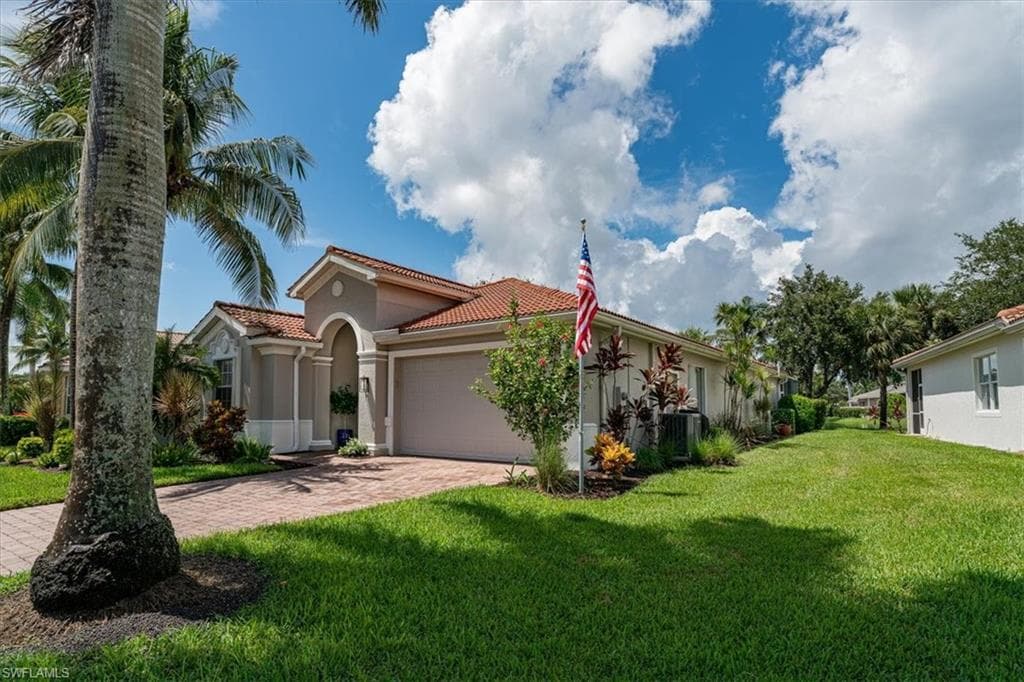 14291 Manchester Dr, Naples, FL 34114-27