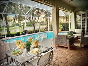 14291 Manchester Dr, Naples, FL 34114-1
