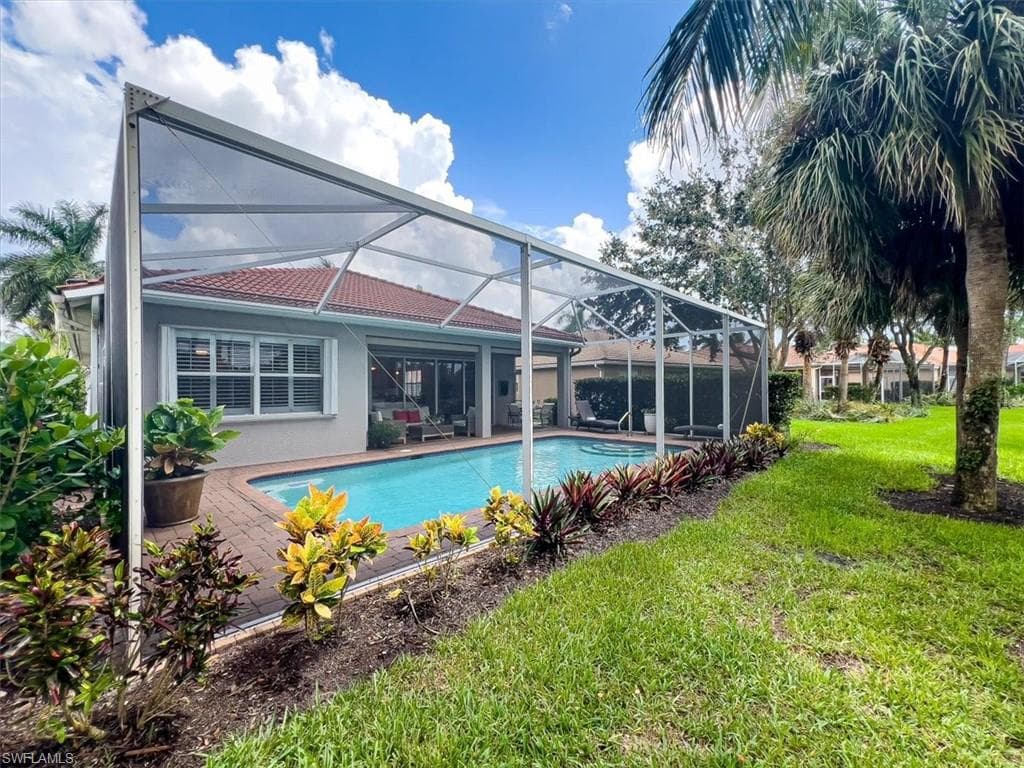 14291 Manchester Dr, Naples, FL 34114-29