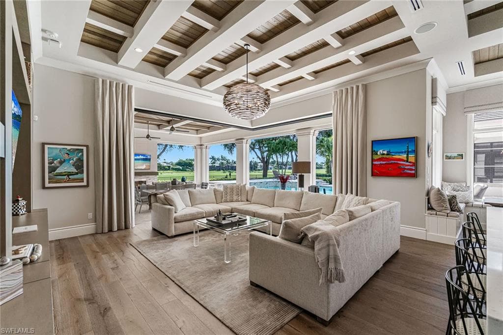 6188 Freemont Dr, Naples, FL 34119-14