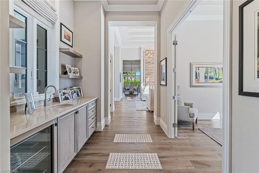 6188 Freemont Dr, Naples, FL 34119-15