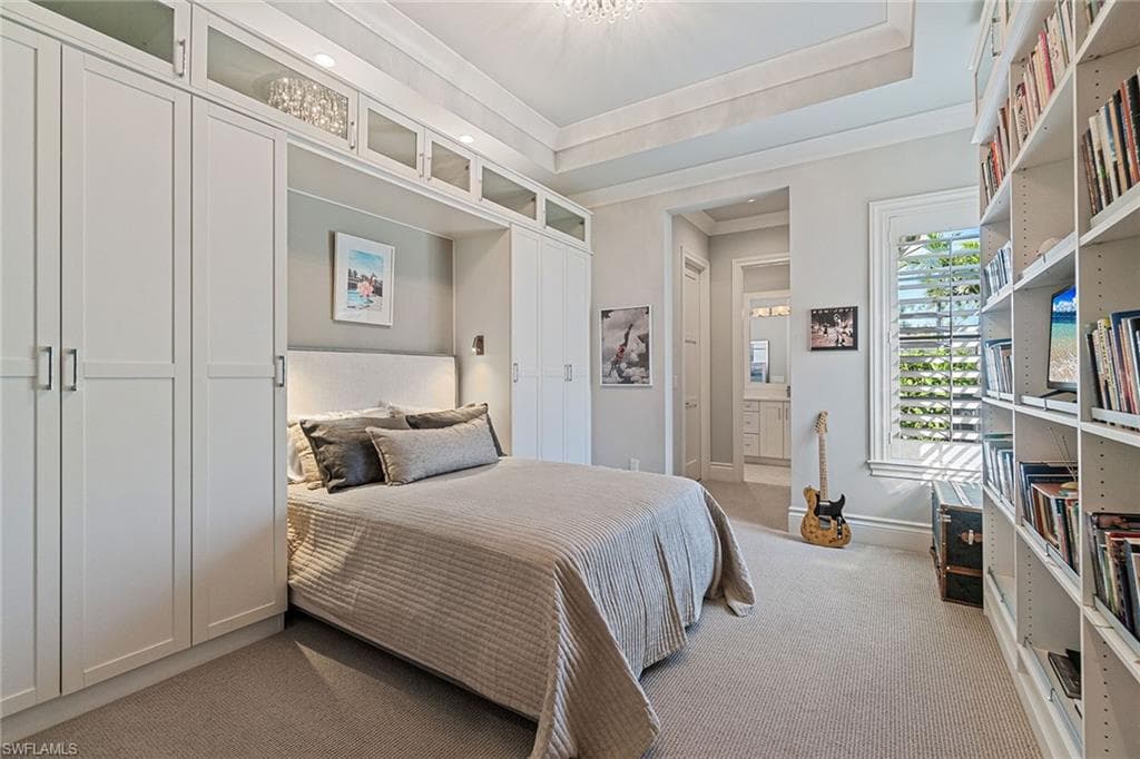 6188 Freemont Dr, Naples, FL 34119-24