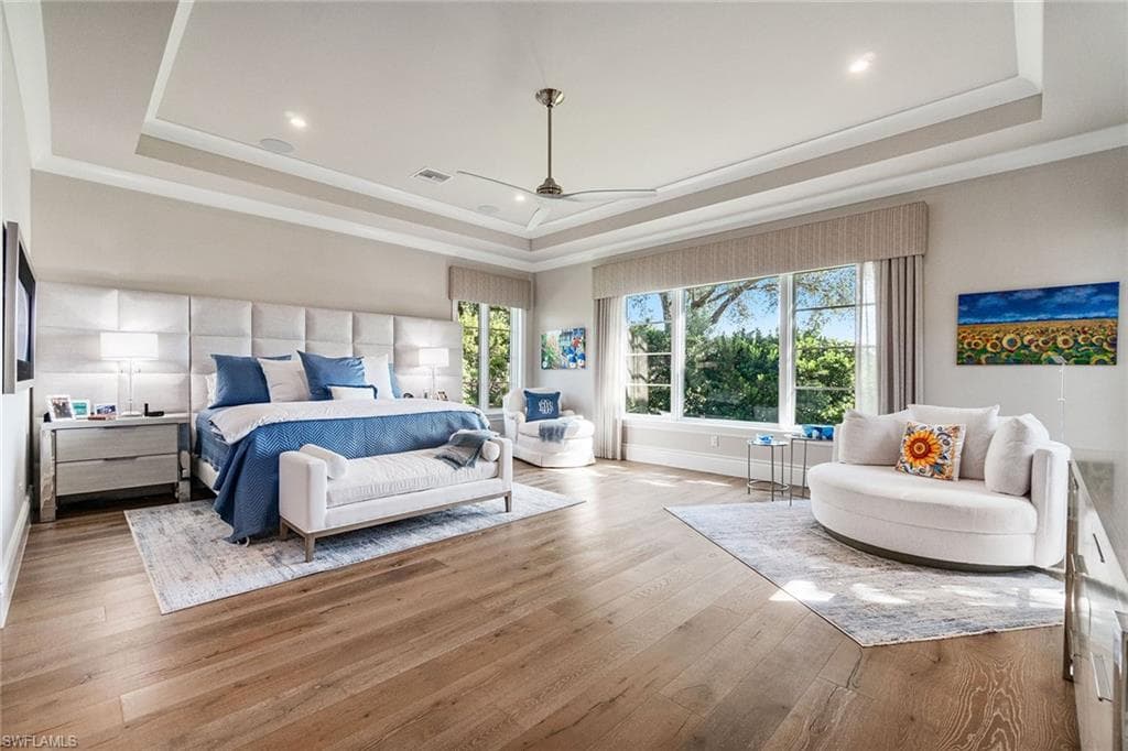 6188 Freemont Dr, Naples, FL 34119-30