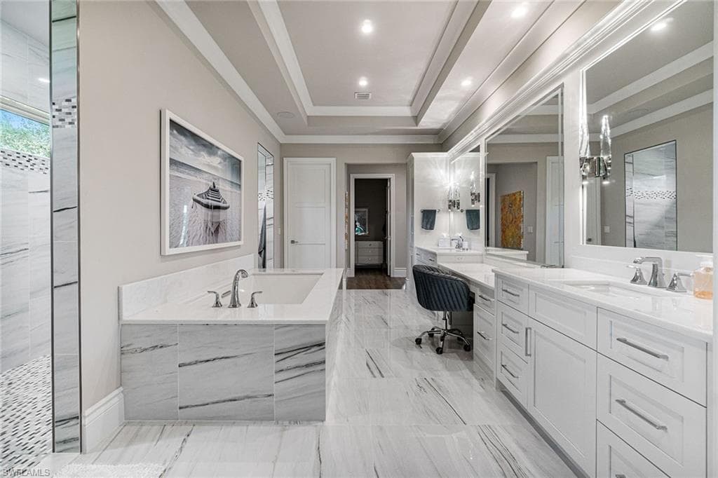 6188 Freemont Dr, Naples, FL 34119-32