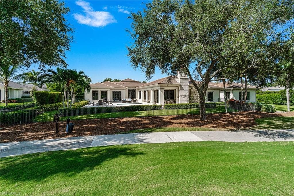 6188 Freemont Dr, Naples, FL 34119-42