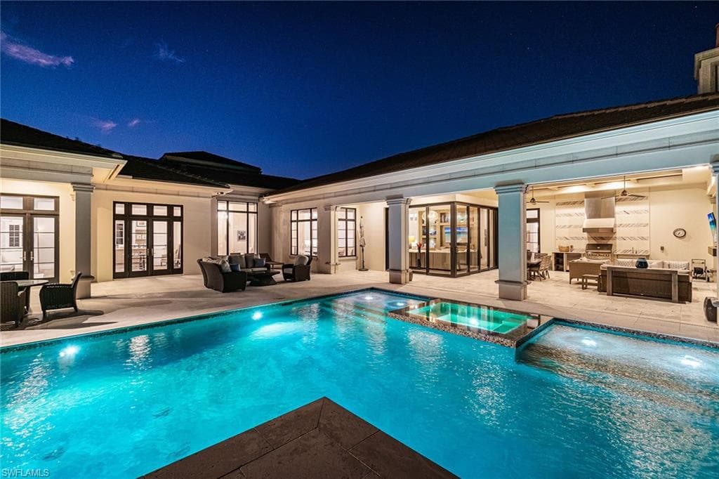 6188 Freemont Dr, Naples, FL 34119-48