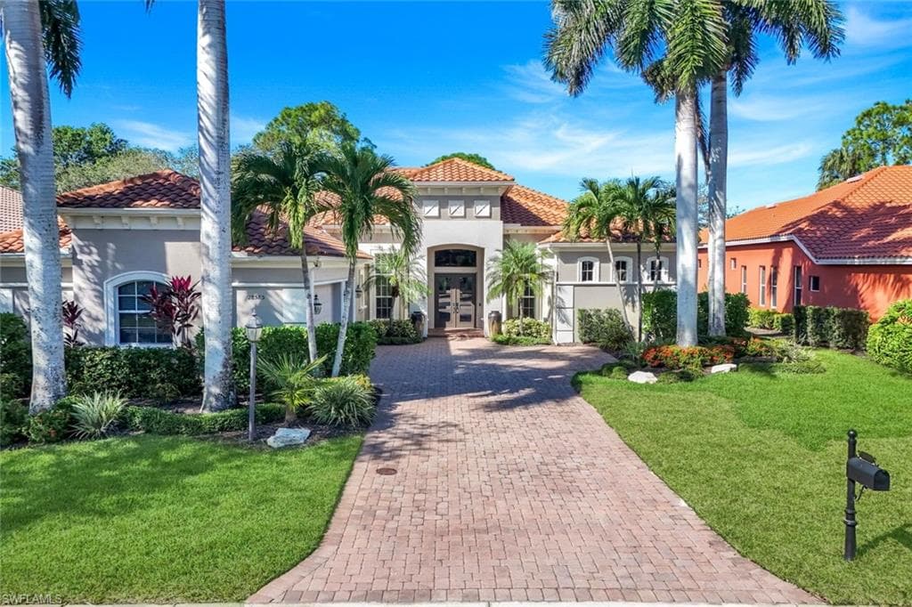 28585 Via D Arezzo Dr, Bonita Springs, FL 34135-34