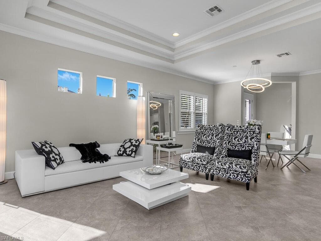 7113 Dominica Dr, Naples, FL 34113-8