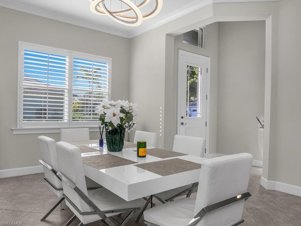 7113 Dominica Dr, Naples, FL 34113-12