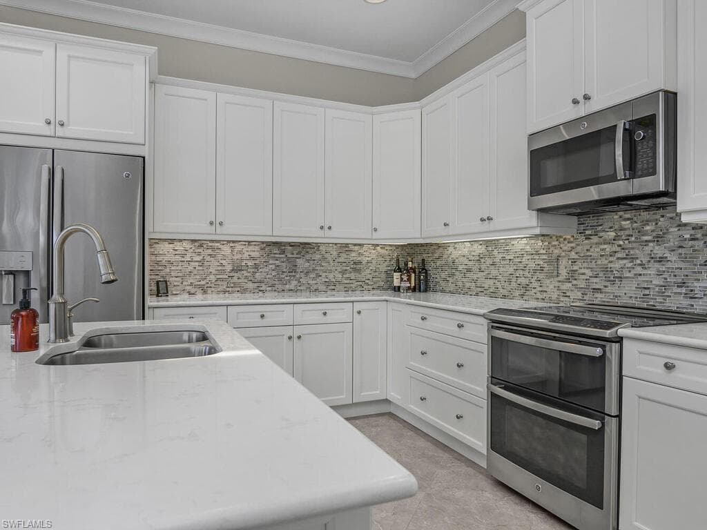 7113 Dominica Dr, Naples, FL 34113-13