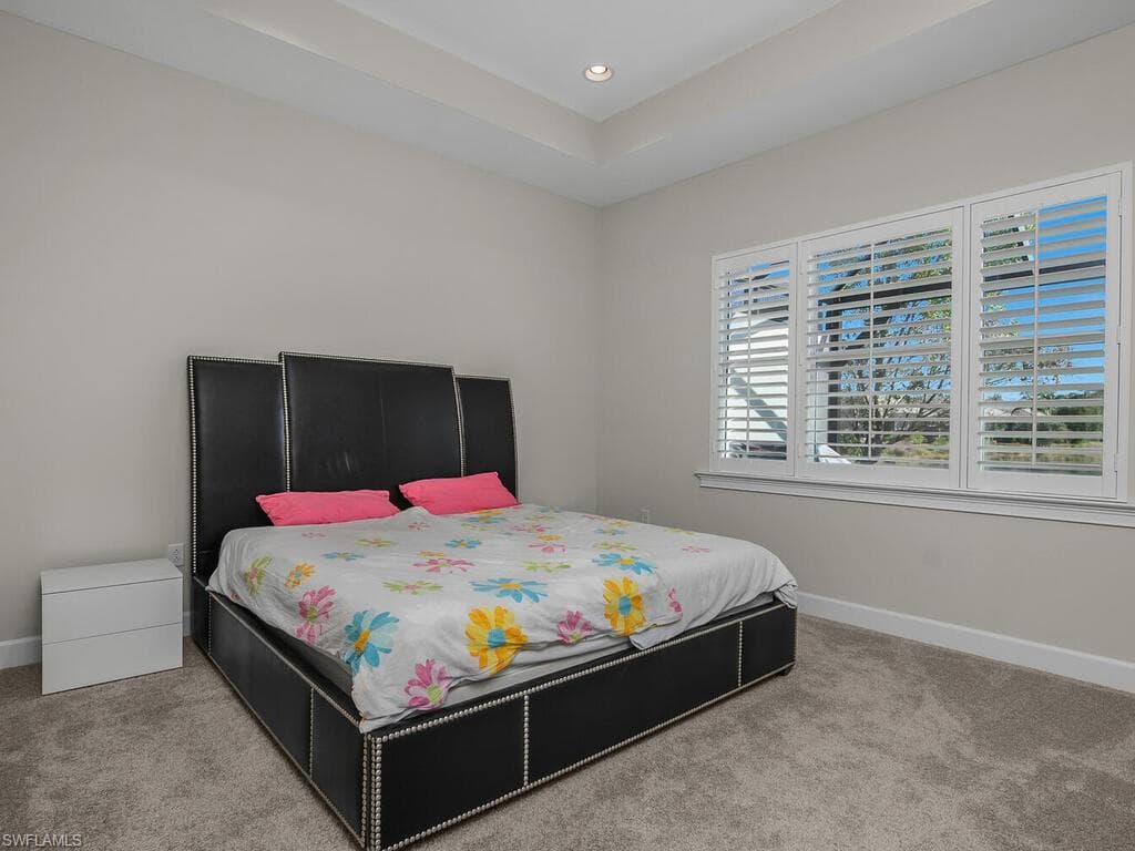 7113 Dominica Dr, Naples, FL 34113-15