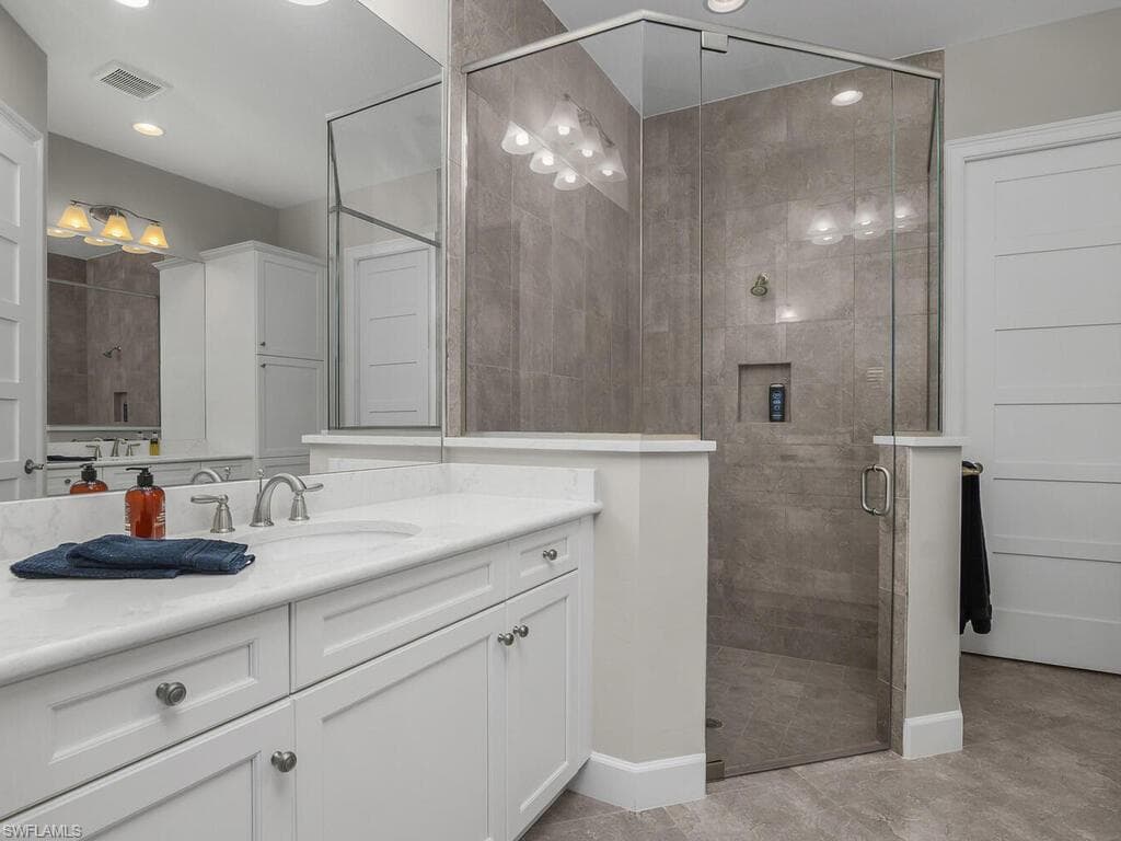 7113 Dominica Dr, Naples, FL 34113-16