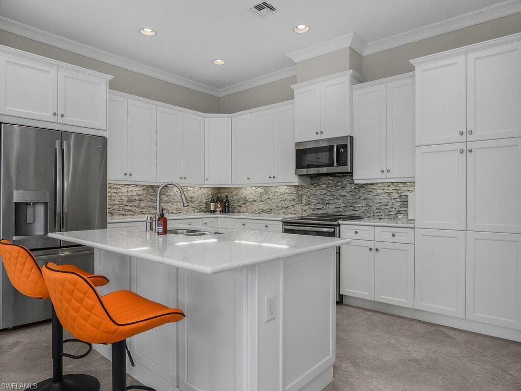 7113 Dominica Dr, Naples, FL 34113-22