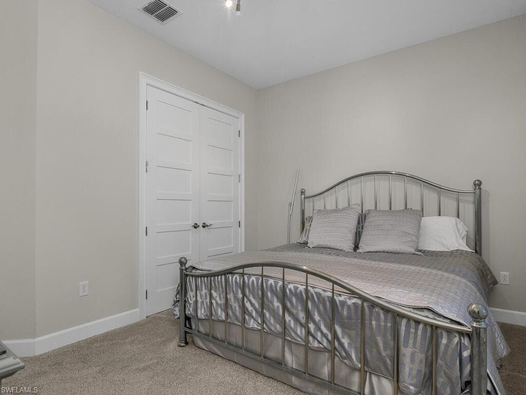 7113 Dominica Dr, Naples, FL 34113-25