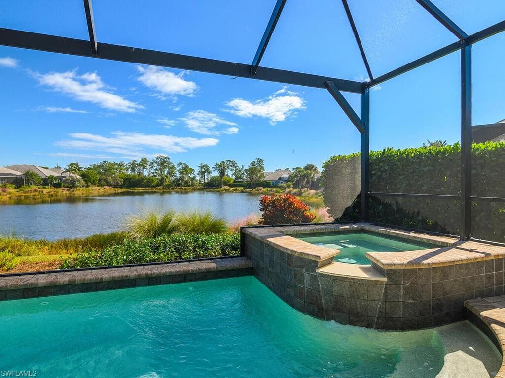 7113 Dominica Dr, Naples, FL 34113-36