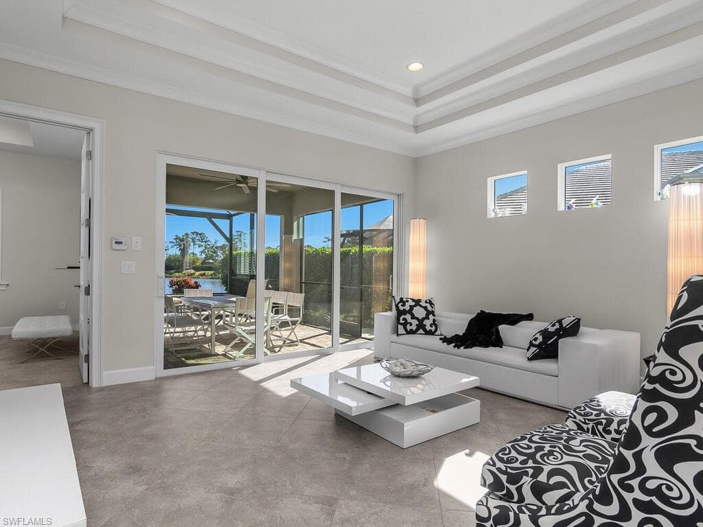 7113 Dominica Dr, Naples, FL 34113-2