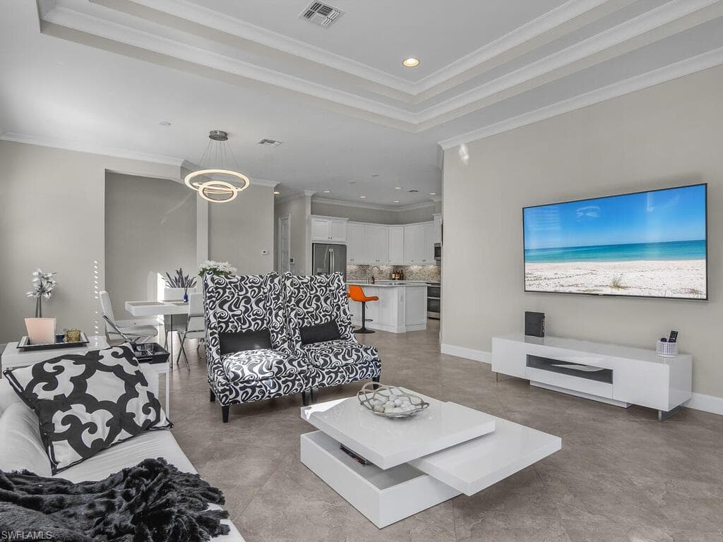 7113 Dominica Dr, Naples, FL 34113-6