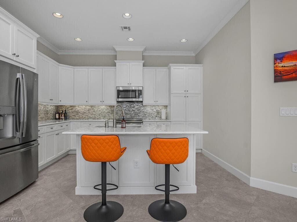 7113 Dominica Dr, Naples, FL 34113-7