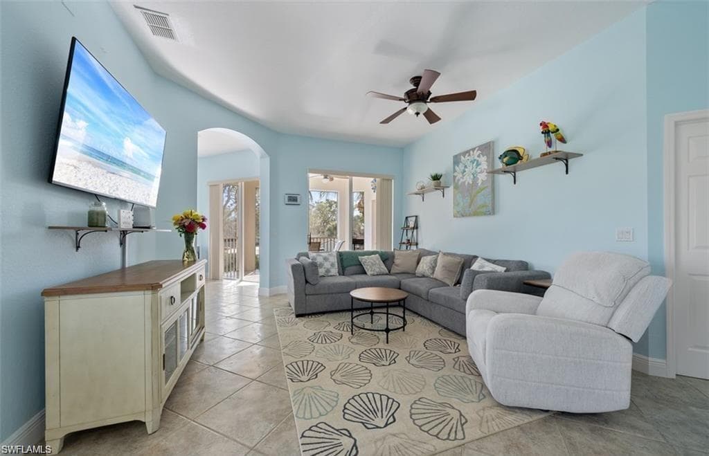 9050 Las Maderas Dr 201, Bonita Springs, FL 34135-4