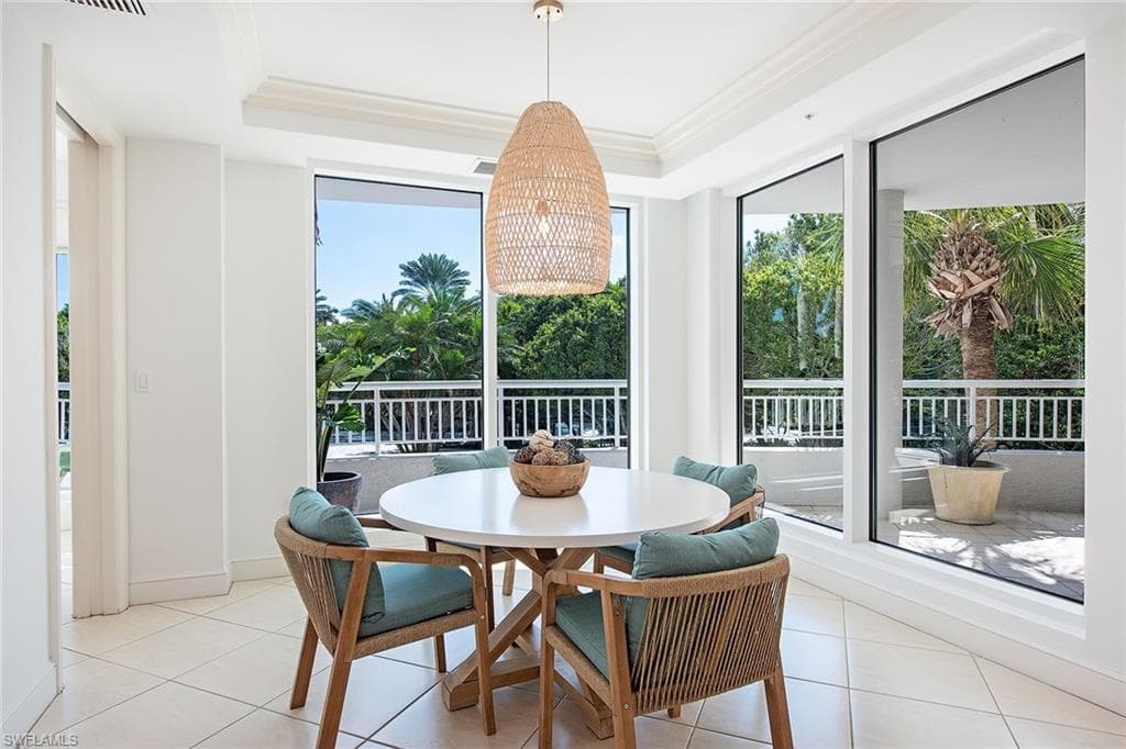 4151 Gulf Shore Blvd N 201, Naples, FL 34103-10