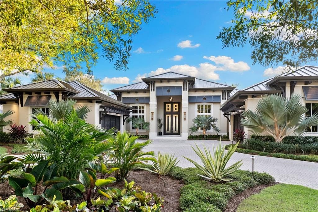 3851 Woodlake Dr, Bonita Springs, FL 34134-3