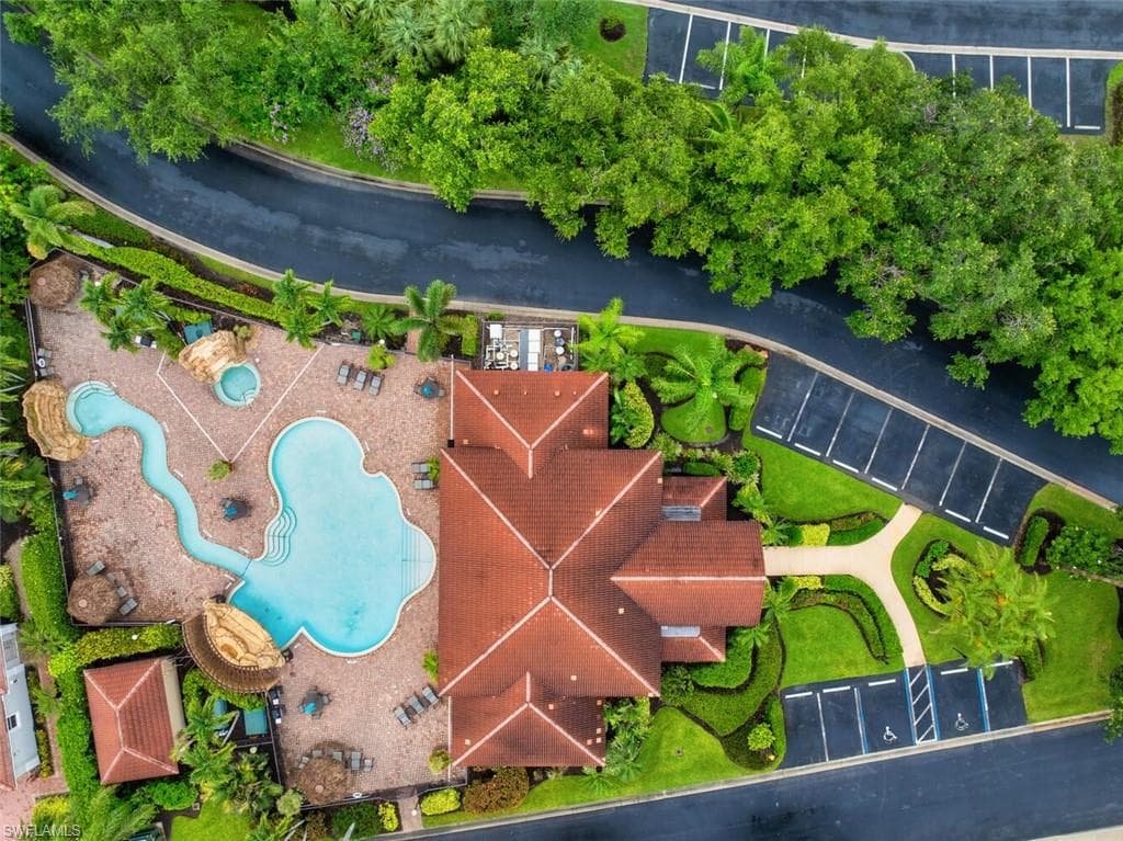 612 El Camino Real 101, Naples, FL 34119-22