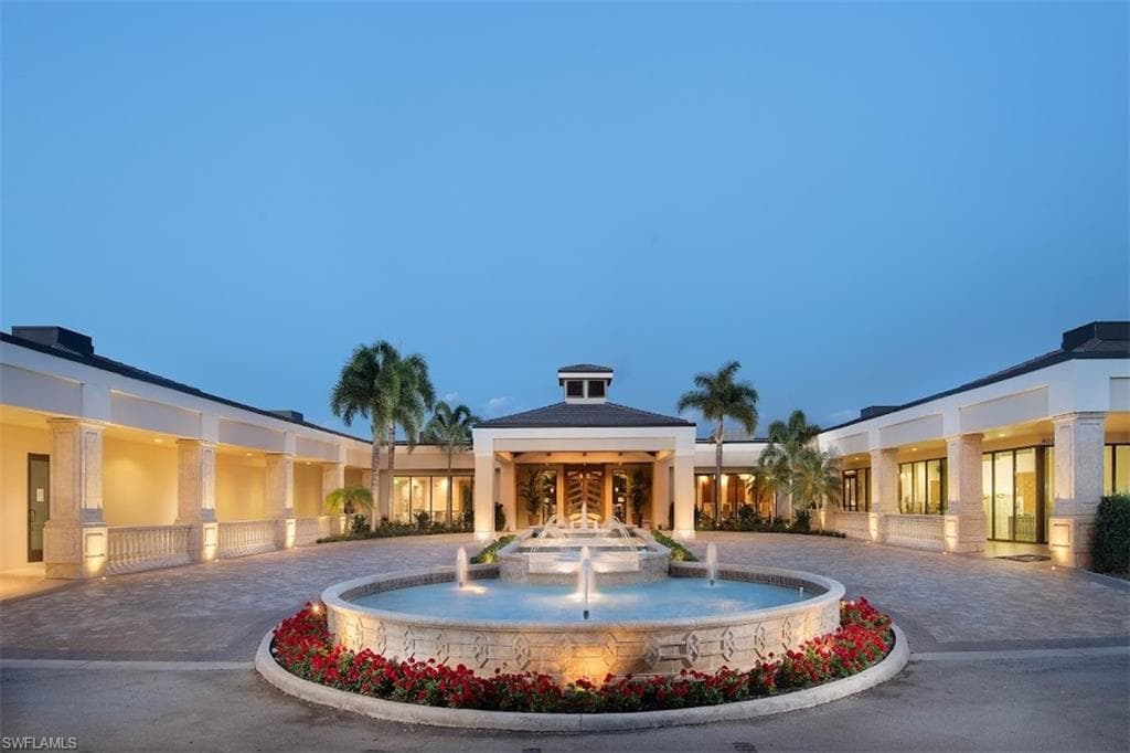 612 El Camino Real 101, Naples, FL 34119-23