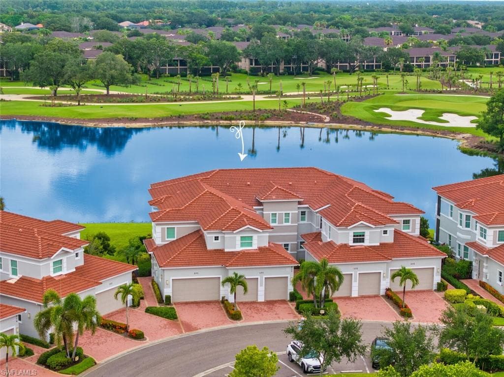 612 El Camino Real 101, Naples, FL 34119-1