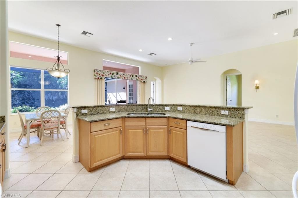 12910 Silverthorn Ct, Bonita Springs, FL 34135-10