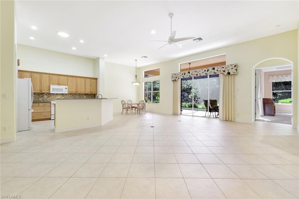 12910 Silverthorn Ct, Bonita Springs, FL 34135-6