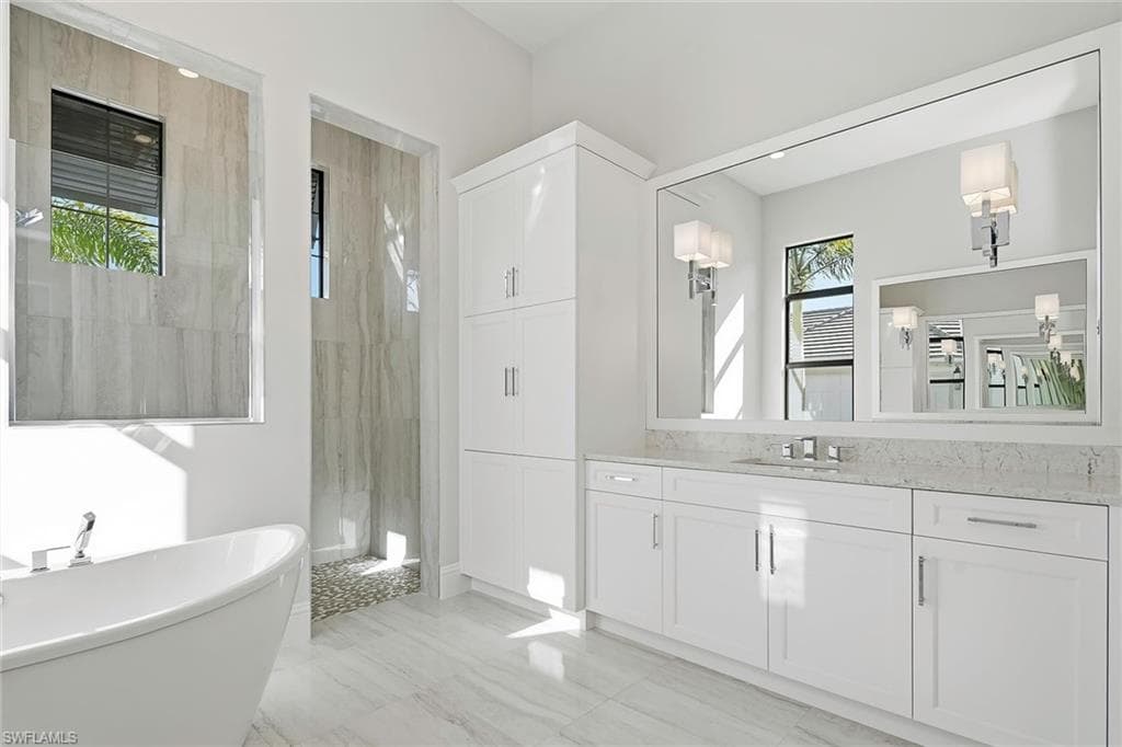 9570 Moonflower Ln, Naples, FL 34114-32