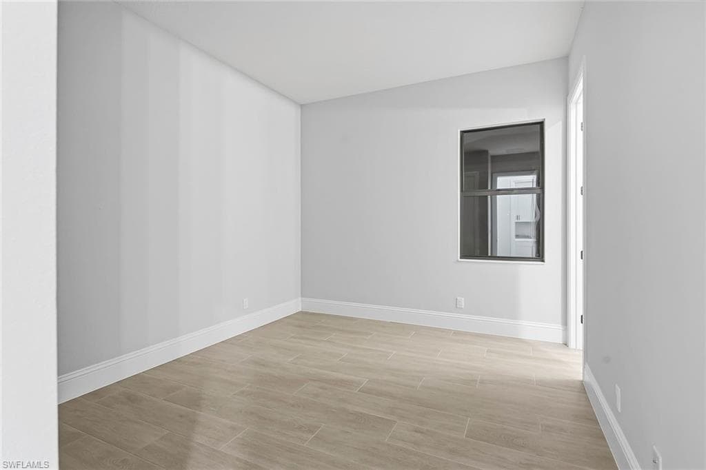 9570 Moonflower Ln, Naples, FL 34114-44