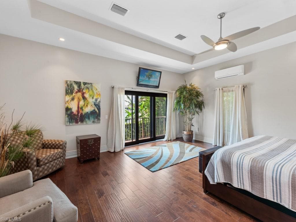 580 Goldcoast Ct, Marco Island, FL 34145-16