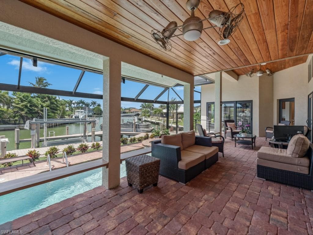 580 Goldcoast Ct, Marco Island, FL 34145-27