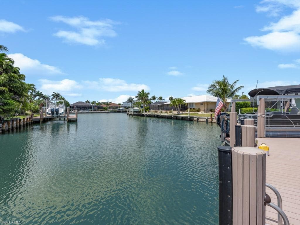 580 Goldcoast Ct, Marco Island, FL 34145-36