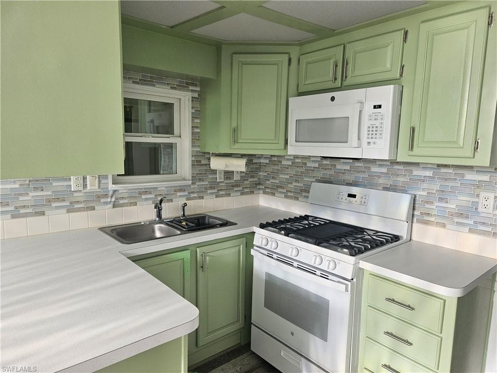 26 Garnet Dr 26g, Naples, FL 34114-11